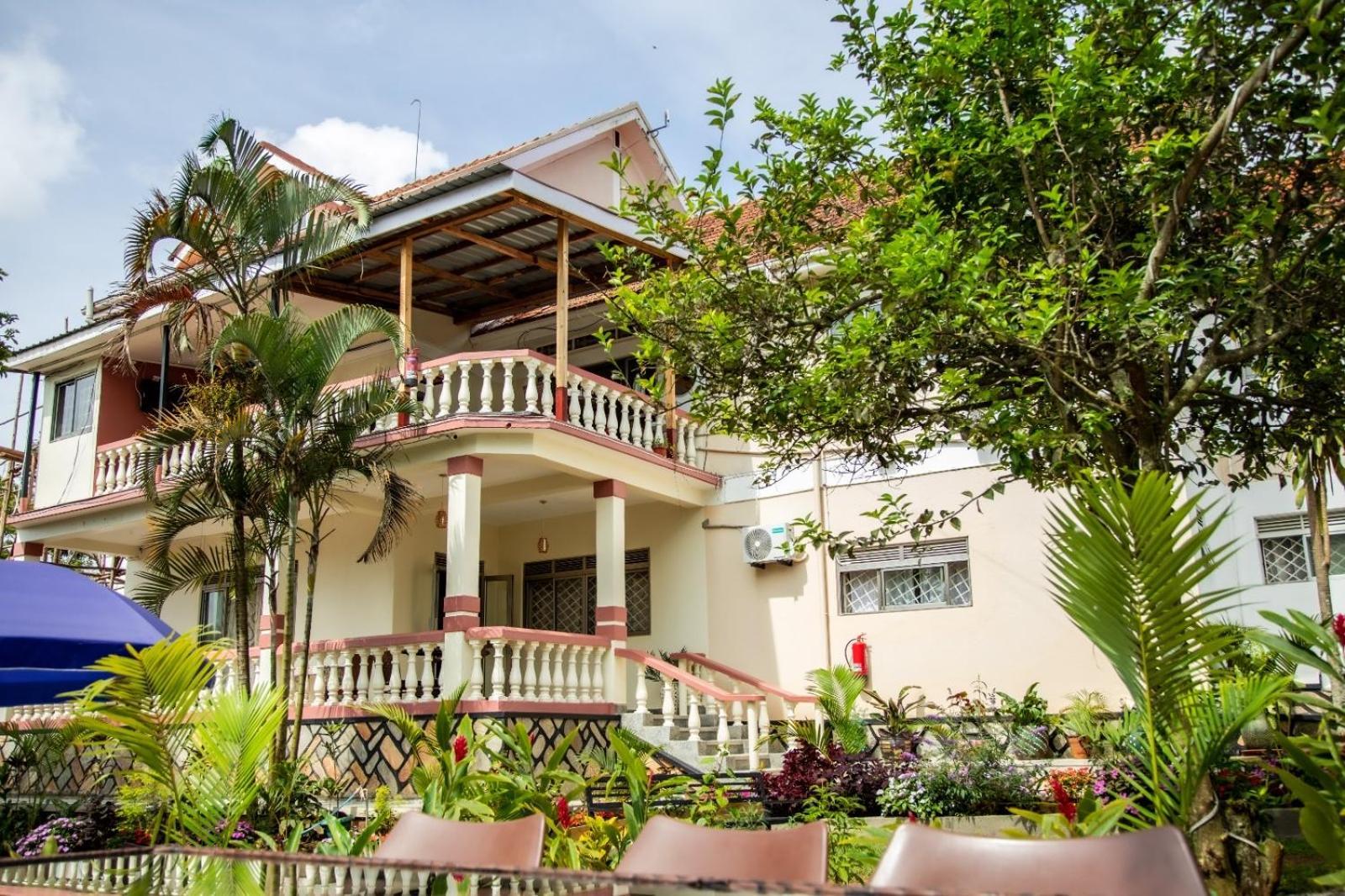 Lakeshore Bed And Breakfast Entebbe Exterior photo